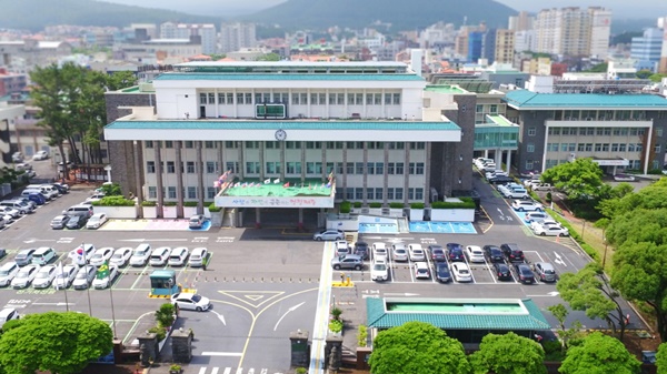 지역 주민 및 공공 건축가와의 마을 우주 환경 개선 아이디어 콘테스트