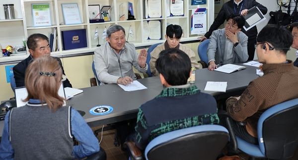 골목형 상점가 지정 체감 얼마나...김완근 제주시장·이루미 시책개발팀... - 뉴스 썸네일 이미지